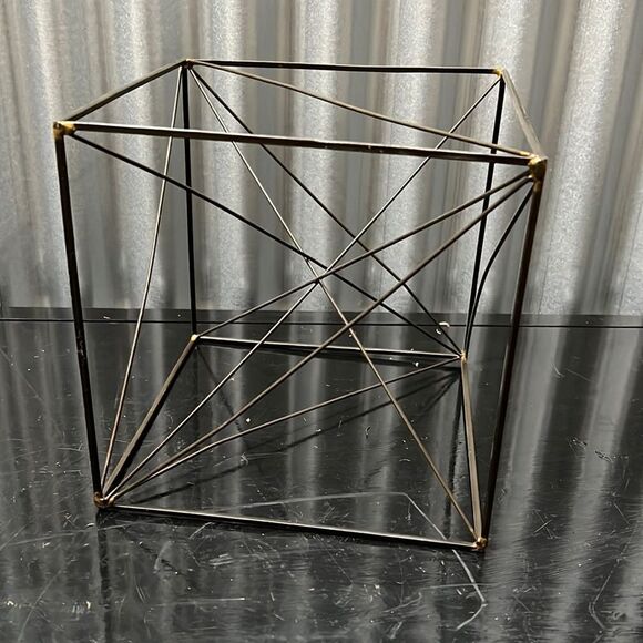 Decor Metal Square  - Picture 1 of 5